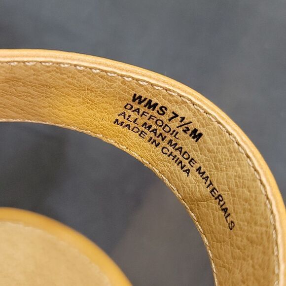 BRAND NEW REPORT BLOCK-HEEL ADJUSTABLE BUCKLE STRAP SANDAL - Picture 14 of 14